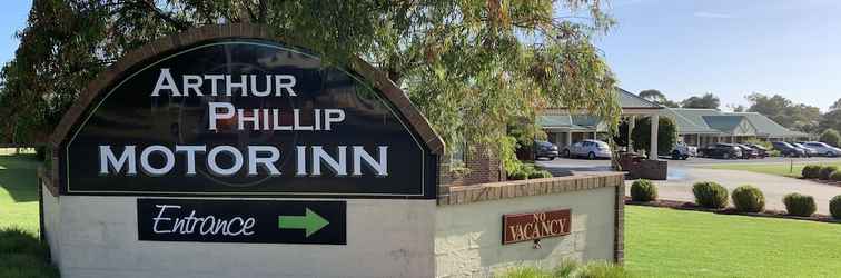 ภายนอกอาคาร Arthur Phillip Motor Inn