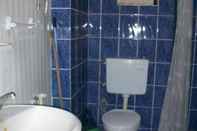 ห้องน้ำภายในห้อง Pavlu Termal Otel