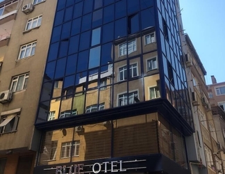 Exterior 2 Blue Otel