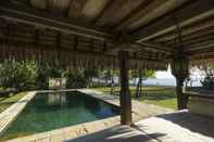 Swimming Pool Puri Ganesha Villas