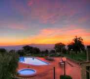 Swimming Pool 6 Albergo Villa Rioddi