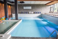 수영장 Baltin Hotel & SPA