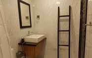 Toilet Kamar 6 Beach Veli