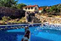 Swimming Pool Gulnar Sultan Tas Konak