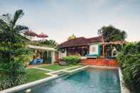 Swimming Pool Villa Bumi