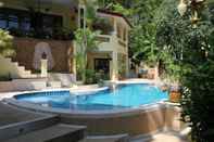 Swimming Pool Villa Sawadee