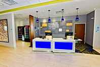 Lobby Holiday Inn Express & Suites Perryville, an IHG Hotel