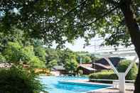 Swimming Pool WAGNERS Hotel im Frankenwald