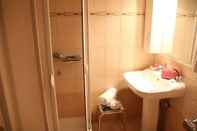 In-room Bathroom Hotel Xanthippion