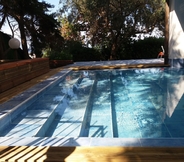 Swimming Pool 3 B&B Villa Betta