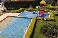 Swimming Pool Hotel Palmeras de Luz