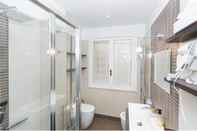 In-room Bathroom Longhi Holidays House