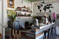 Bar, Kafe, dan Lounge Hosts Huahin - Hostel