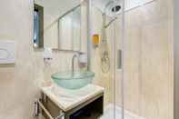 In-room Bathroom Easy budget Colosseo