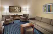 Ruang untuk Umum 6 Fairfield Inn & Suites by Marriott Hendersonville Flat Rock