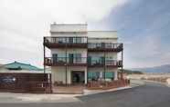 Exterior 2 Pohang Sea Shore Pension