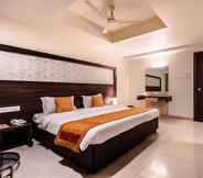 Bedroom 6 Hotel Veer Residency