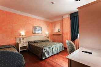 Bedroom 4 Hotel Bologna