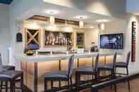 Bar, Cafe and Lounge TownePlace Suites by Marriott Louisville North