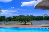 Hồ bơi Hotel Pintado Azul