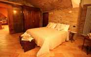 Bilik Tidur 3 B&B La Corte Suites