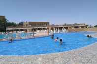 Swimming Pool Hotel Jugurtha Palace