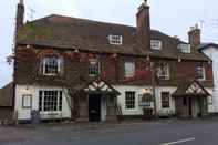 Exterior The Leicester Arms