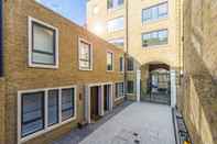 Exterior Lux St James Apartment Central London with WIFI - by City Stay London