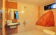 Toilet Kamar 6 Hotel Ashoka Mount Abu