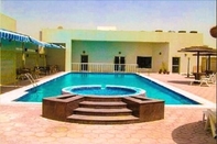 Swimming Pool Ewan Hotel Sharjah