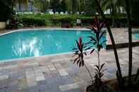 Swimming Pool Pinang Beach Apartment at Bayu Emas