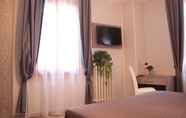 Bedroom 2 Hotel Savoia