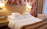 Kamar Tidur 6 Grape Town Hotel