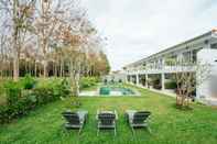 Swimming Pool Isara Khao Lak