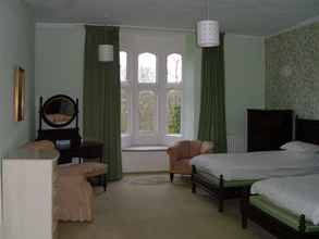 Bedroom 4 Greenham Hall