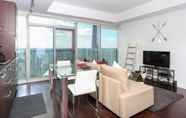 Bedroom 6 Platinum Suites - Breathtaking CN Tower View