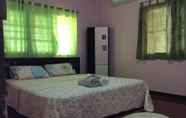 Kamar Tidur 4 Chaleena Homestay