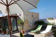 Swimming Pool B&B Torrente Antico