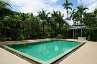 Swimming Pool Mae Nai Gardens