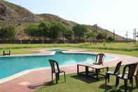 Swimming Pool Raj Mahal Resort & Spa