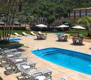 Hồ bơi 5 Hotel Sandrini