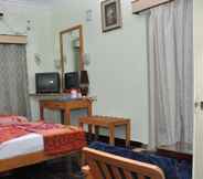 Kamar Tidur 5 Trishul Hotel