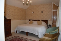 Bedroom Cowleigh Park Farm