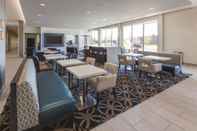 Bar, Cafe and Lounge La Quinta Inn & Suites by Wyndham Terre Haute