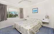 Bedroom 2 Amazing Waterfront Views Sunshine Coast H330