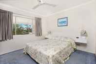 Bedroom Amazing Waterfront Views Sunshine Coast H330