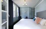 Kamar Tidur 5 The Stirling Arms Hotel