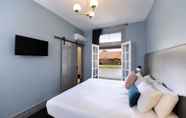 Kamar Tidur 4 The Stirling Arms Hotel