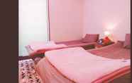 Kamar Tidur 2 Rainbow Guesthouse