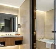 ห้องน้ำภายในห้อง 7 Le Meridien Shenyang, Heping